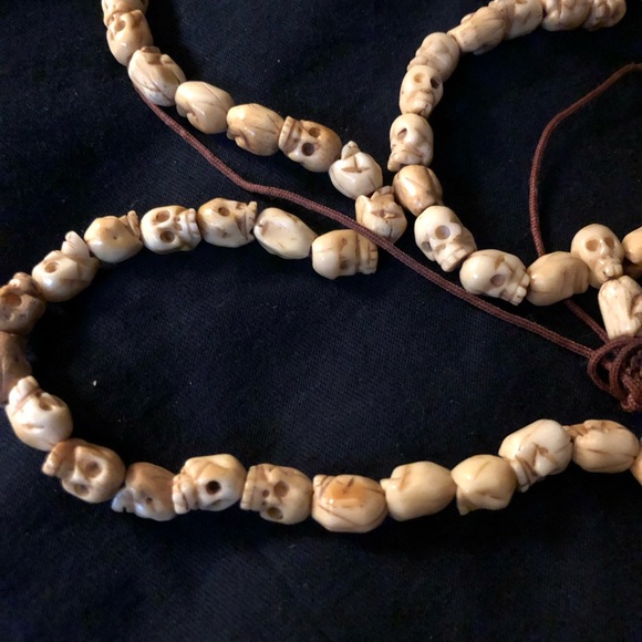 This is very rare It is bone! Real shrunken heads - Picture 4 of 6